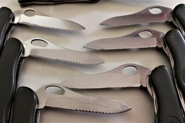 Original Victorinox BW Taschenmesser Einhandöffnung Bundeswehr Messer gebr.